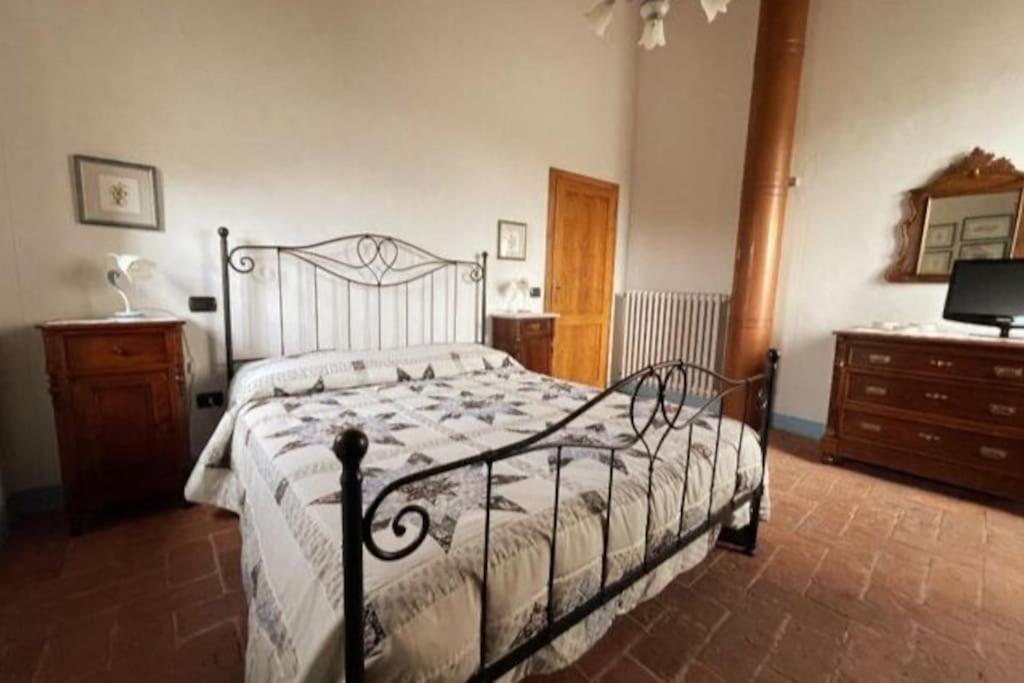 Art Apartment Agriturismo Il Vecchio Merlo Larciano Экстерьер фото